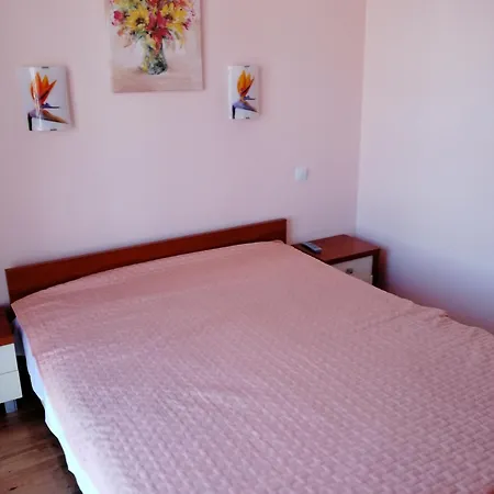 Sea'n'pool In Apartament