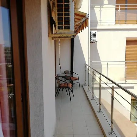 Sea'n'pool In Apartament