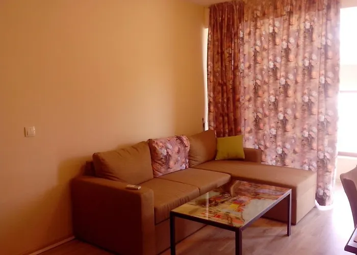 Sea'n'pool In Lejlighed